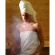 Sauna de exterior SKROLLAN 1 de madera maciza de 38 mm, con capacidad para 4 a 6 personas y puerta moderna KARIBU